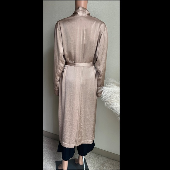 Little Moon Satin Robe - Picture 5 of 7